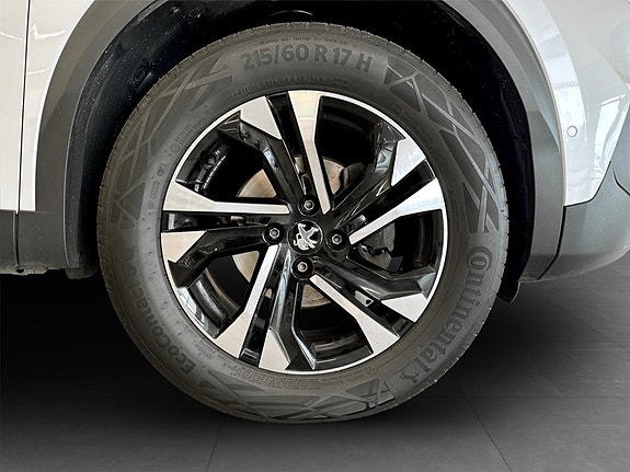 Peugeot 2008 15 of 16