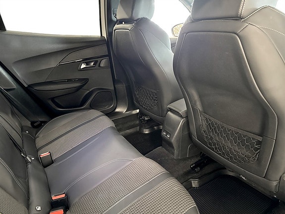 Peugeot 2008 13 of 16