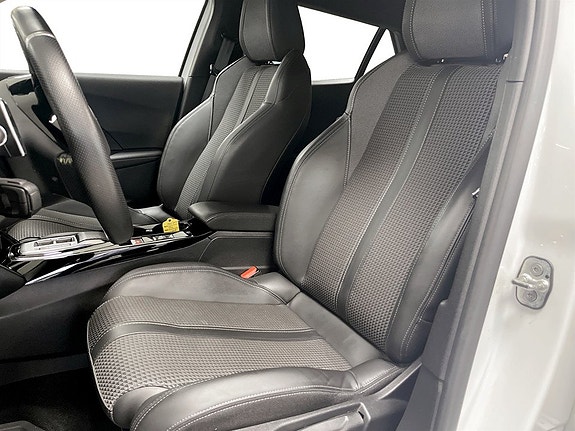 Peugeot 2008 5 of 5