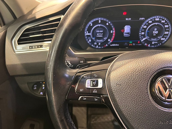 Volkswagen Tiguan 11 of 27