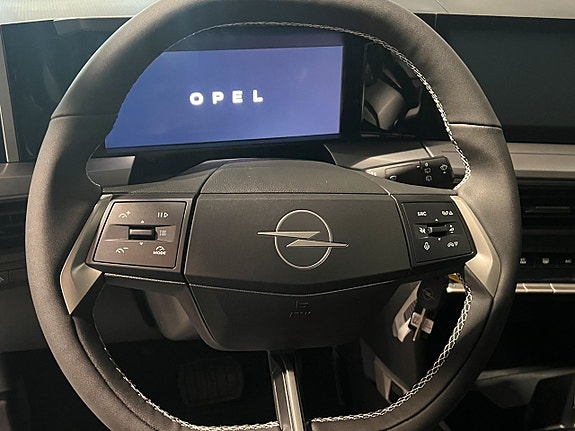 Opel Frontera 11 of 30