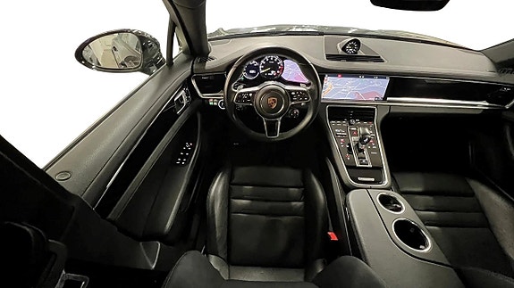 Porsche Panamera 4 7 of 25