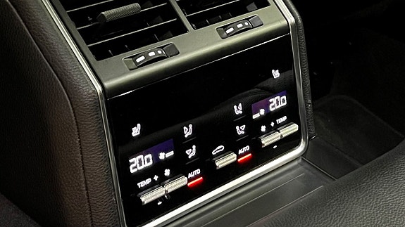 Porsche Panamera 4 15 of 25