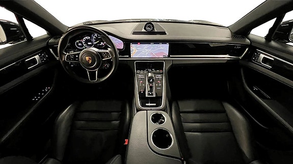 Porsche Panamera 4 6 of 25