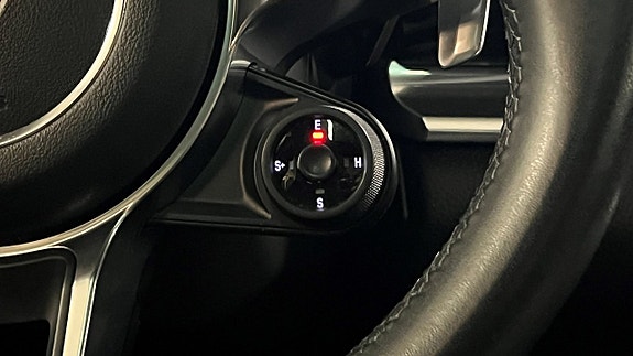 Porsche Panamera 4 24 of 25