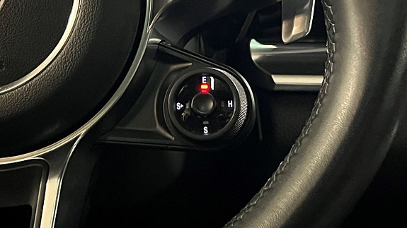 Porsche Panamera 4 24 of 25