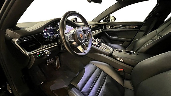 Porsche Panamera 4 10 of 25