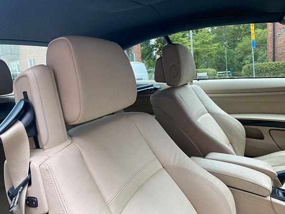 BMW 325i 13 of 24