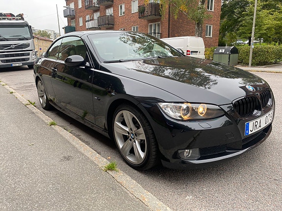 BMW 325i 10 of 24