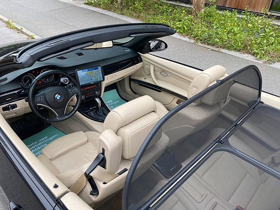 BMW 325i 15 of 24