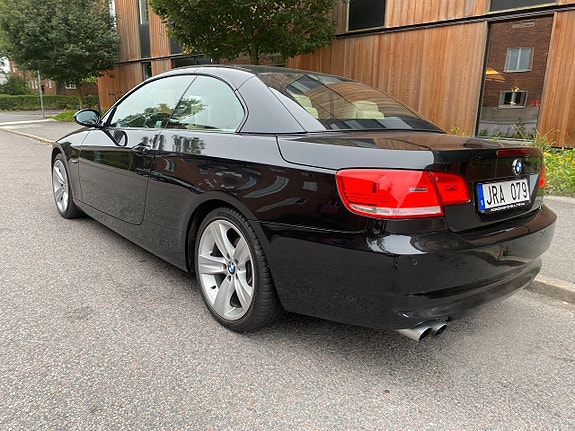 BMW 325i 4 of 24