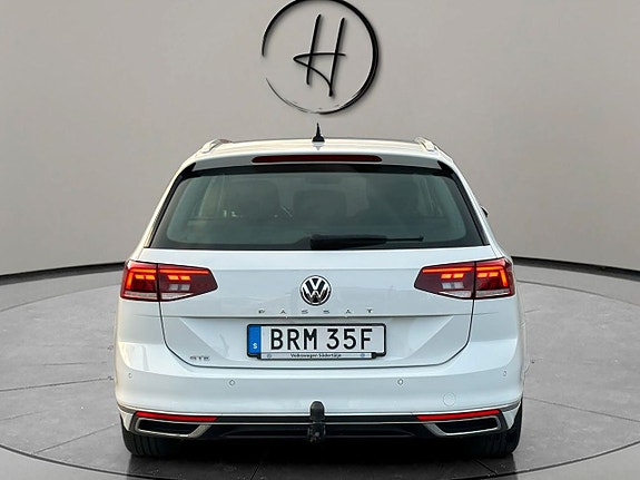 Volkswagen Passat 4 of 5