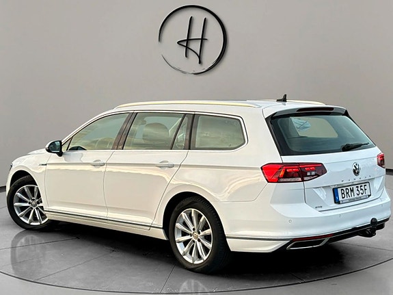 Volkswagen Passat 5 of 5