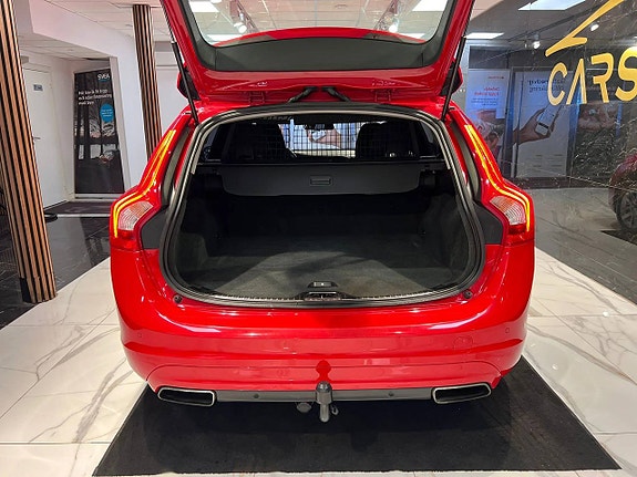 Volvo V60 10 of 30