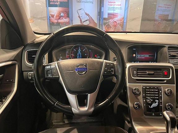 Volvo V60 19 of 30