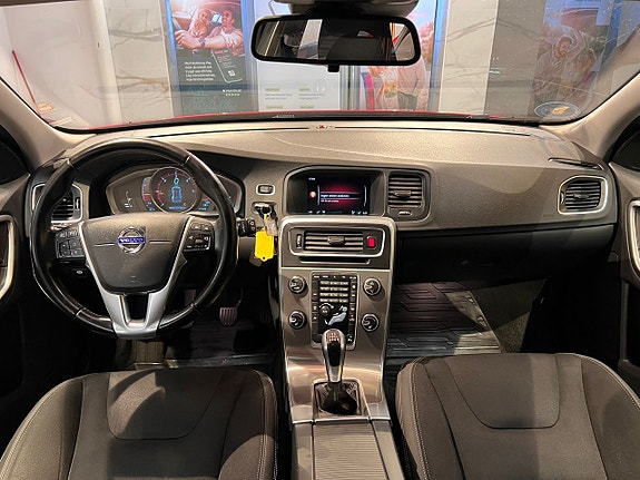 Volvo V60 18 of 30