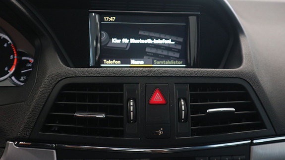 Mercedes-Benz E220 19 of 26
