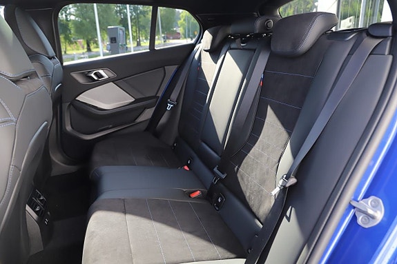 BMW 120 13 of 13