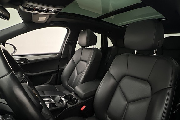 Porsche Macan S 9 of 30