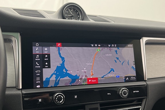 Porsche Macan S 28 of 30