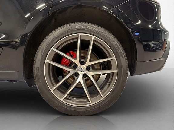 Porsche Macan S 20 of 30