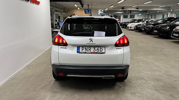 Peugeot 2008 6 of 22