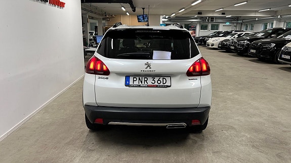 Peugeot 2008 6 of 22