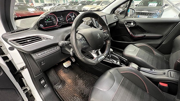 Peugeot 2008 11 of 22