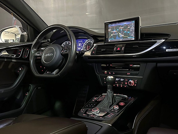 Audi RS6 3 of 5