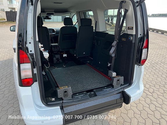 Ford Tourneo Connect 10 of 30