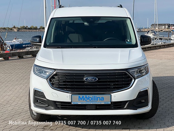 Ford Tourneo Connect 24 of 30