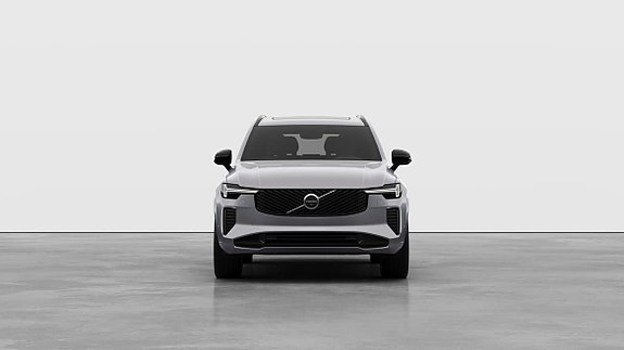 Volvo XC90 5 of 16