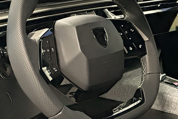 Peugeot 3008 5 of 5