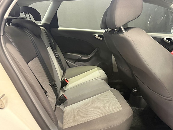 Seat Ibiza 10 of 13