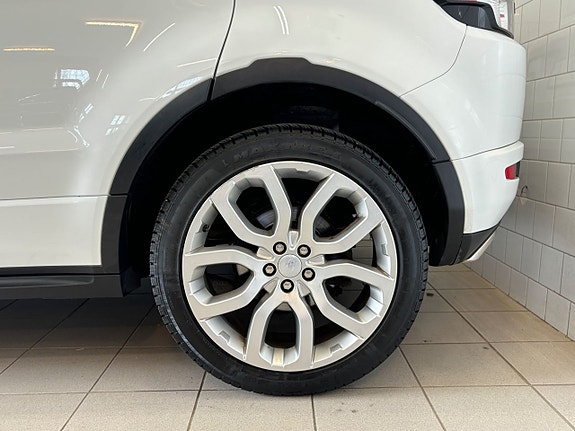 Land Rover Range Rover Evoque 6 of 26