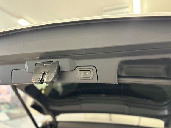 Land Rover Range Rover Evoque 26 of 26