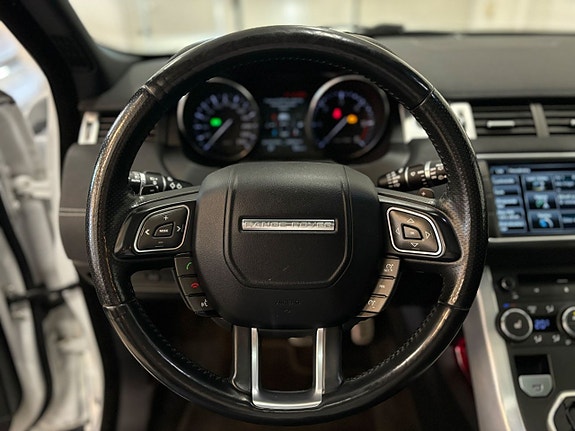 Land Rover Range Rover Evoque 12 of 26