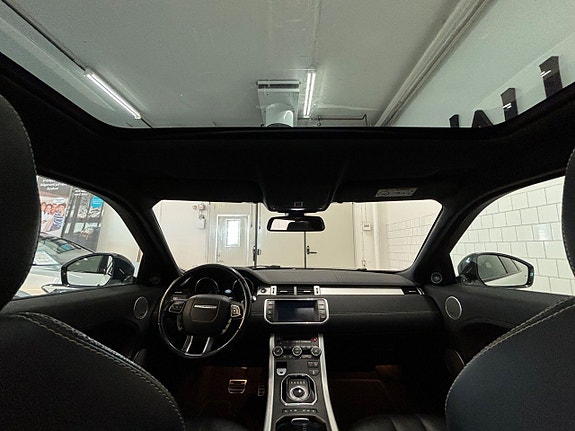 Land Rover Range Rover Evoque 22 of 26