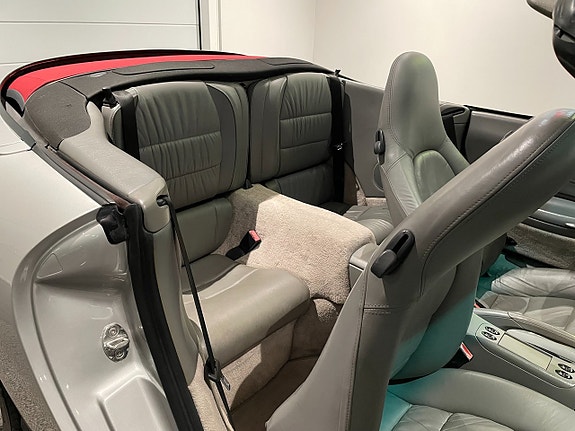 Porsche 911 Carrera 16 of 16