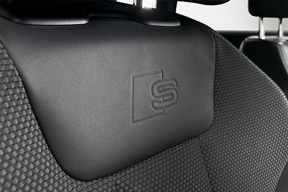 Audi A4 5 of 5