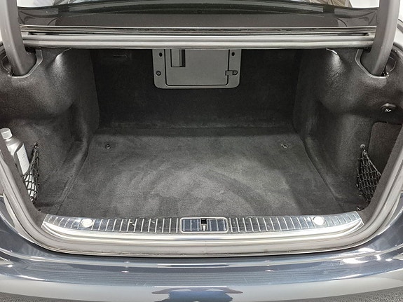 Mercedes-Benz S63 14 of 15
