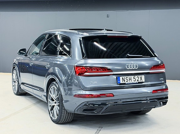 Audi Q7 6 of 30