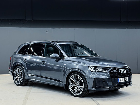 Audi Q7 2 of 30