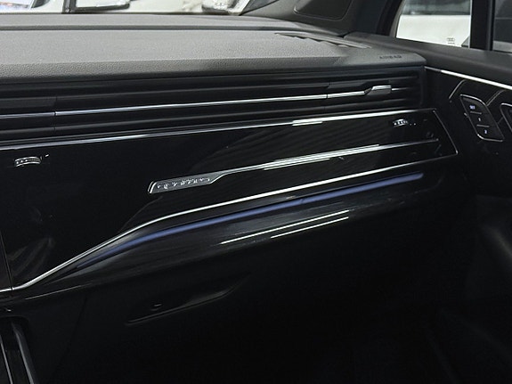 Audi Q7 30 of 30