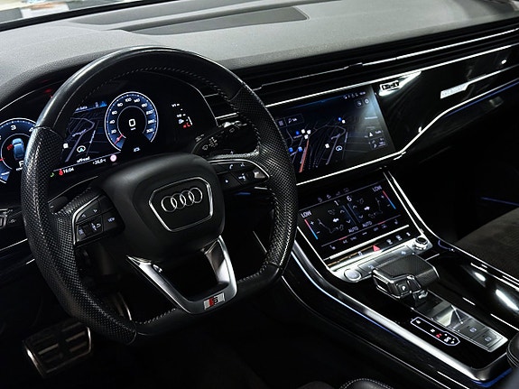 Audi Q7 8 of 30