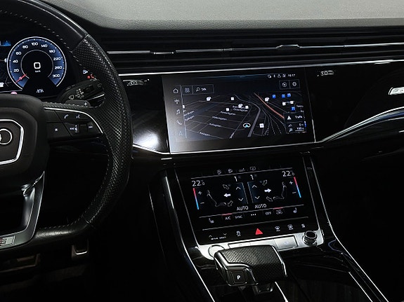 Audi Q7 27 of 30