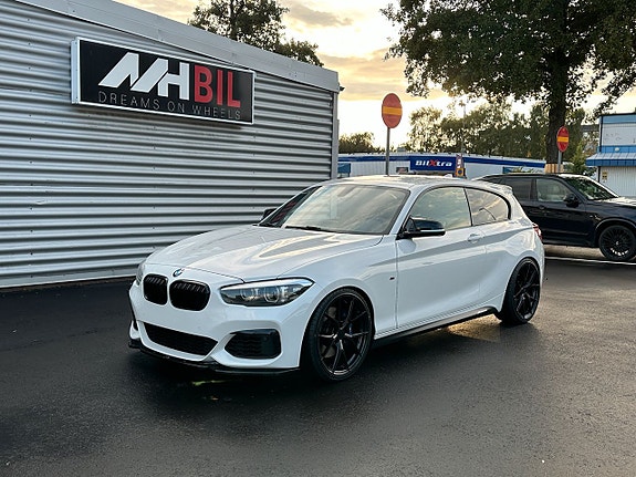 BMW M140i