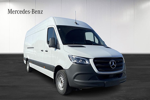 Mercedes-Benz Sprinter 208 2 of 5