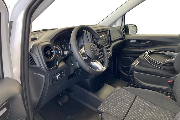 Mercedes-Benz eVito 112 11 of 14