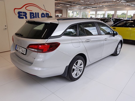 Opel Astra 4 of 5